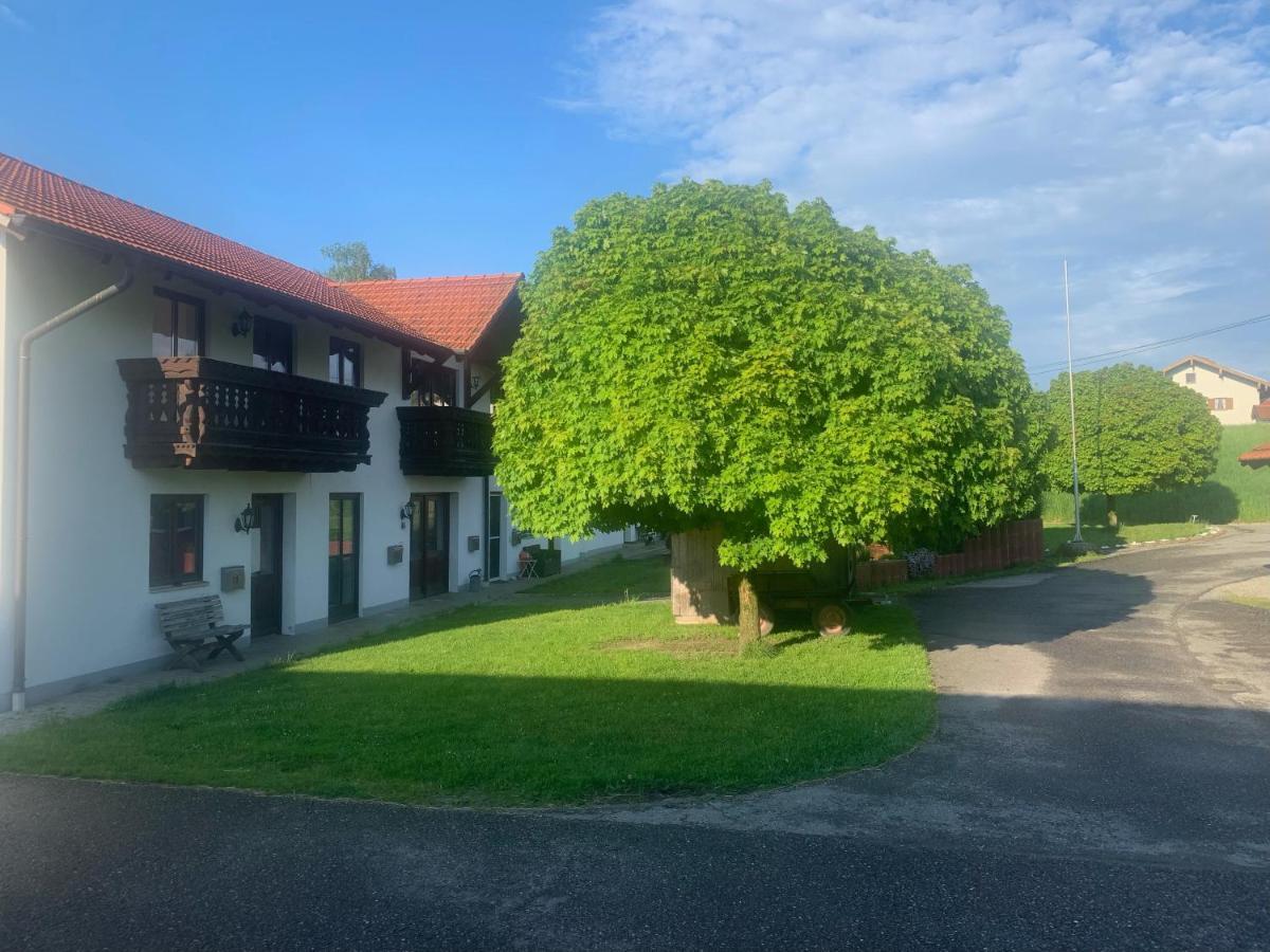 Ferienwohnung Am Ponyhof Altötting エクステリア 写真